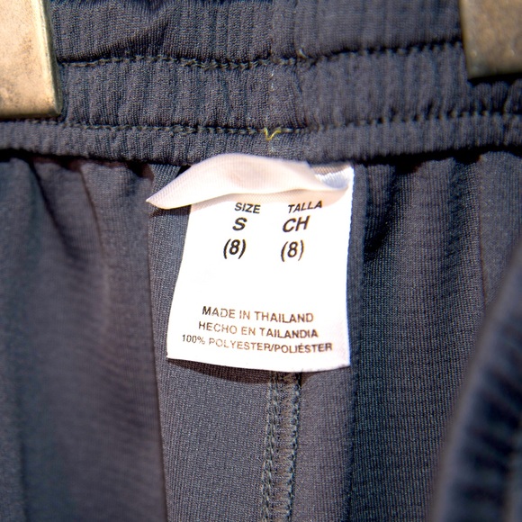 Adidas Shorts (Unisex) - Picture 5 of 5